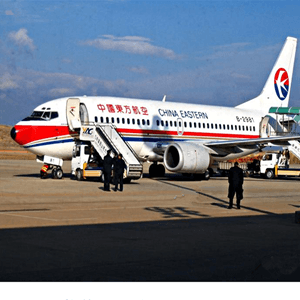 柳州机场空运航空快运业稳步发展的原因是什么？